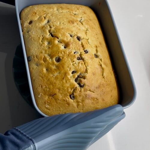 Soft & Fluffy Vanilla Cake with Dark Chocolate Chips 2 IMG 1001